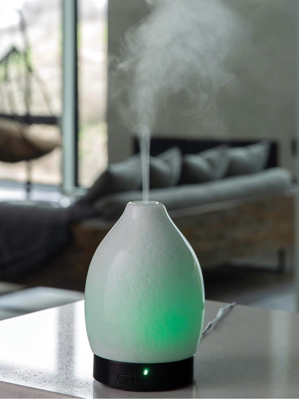 EUC White Ceramic Ultrasonic Aroma Diffuser